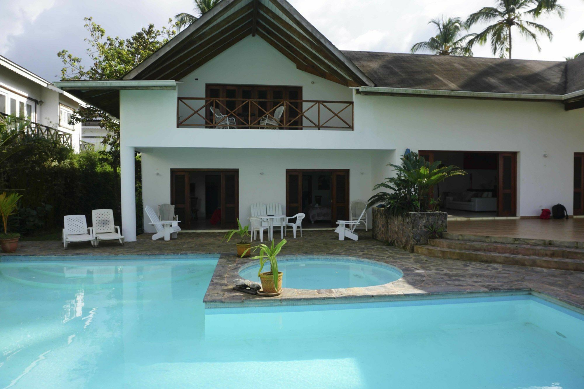 Villa Habitaciones Playa Coson ลาสแตร์เรนาส ภายนอก รูปภาพ